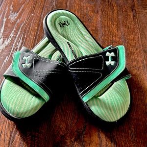 Under Armor Slides Size 9